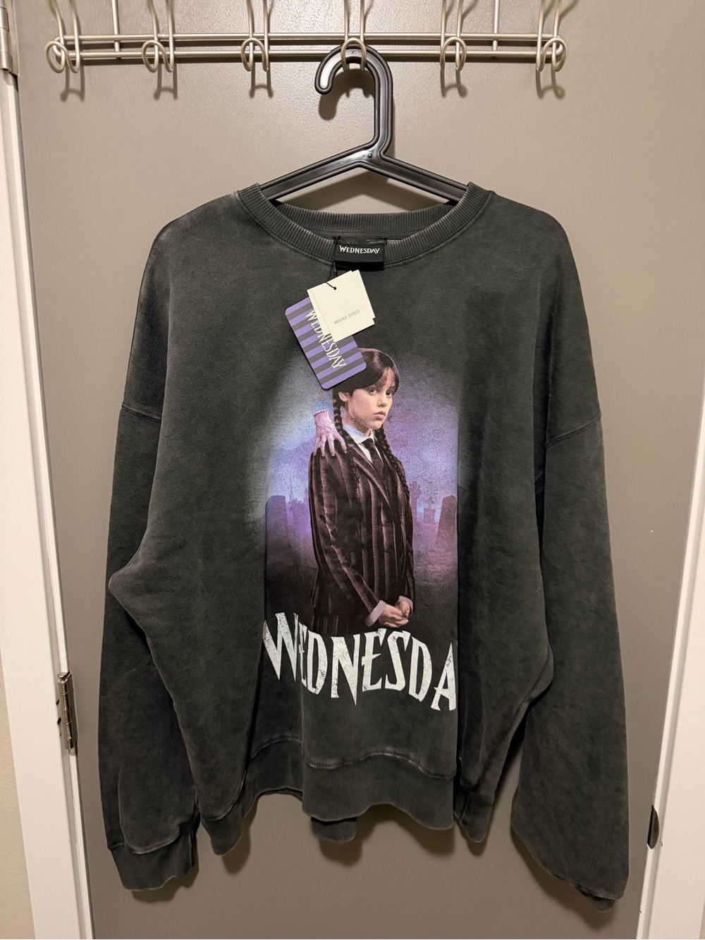 Zara Black Graphic 'Wednesday' Crewneck Sweatshirt